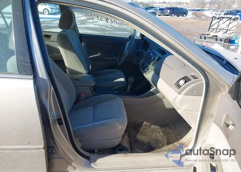 2004 Toyota Camry Le from USA, damaged, VIN 4T1BE32KX4U318664